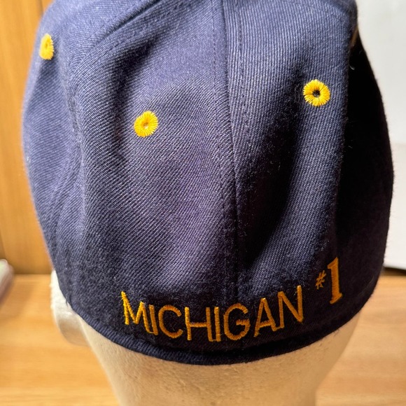 Vintage University of Michigan Wolverines #1 Apparel Fitted Hat 6‎ 7/8 USA - Picture 4 of 8